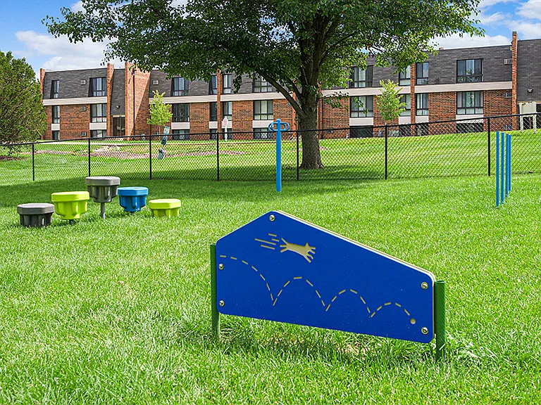 Windsor Lakes Apartment Homes — Photo 16