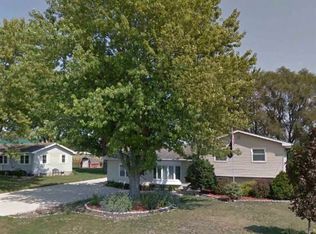 5809 Foulk Rd, Waterloo, IA 50702