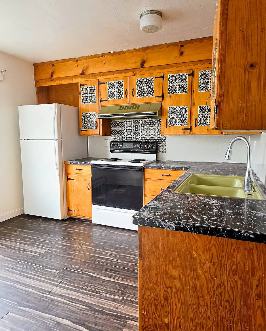 310 Moonlite Drive - 10 — Photo 1