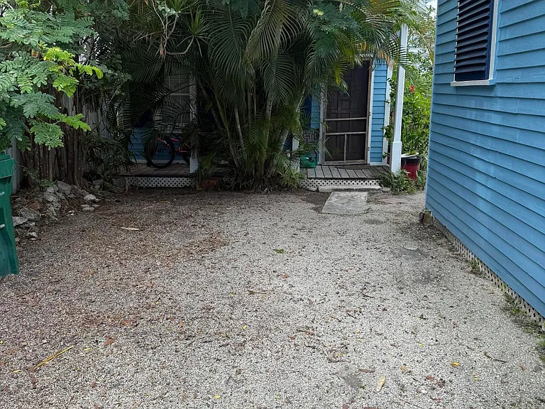1120 Elgin Ln #A — Photo 16