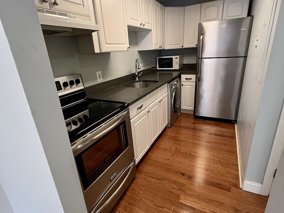 1st image of 9 Appleton St APT 205