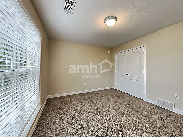 375 Vaiden Ridge Dr N — Photo 18