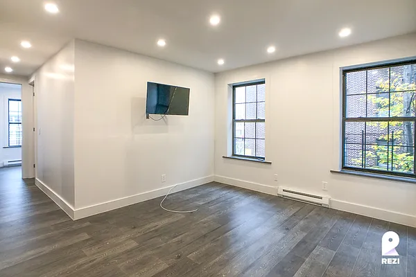 Rented by REZI | media 3