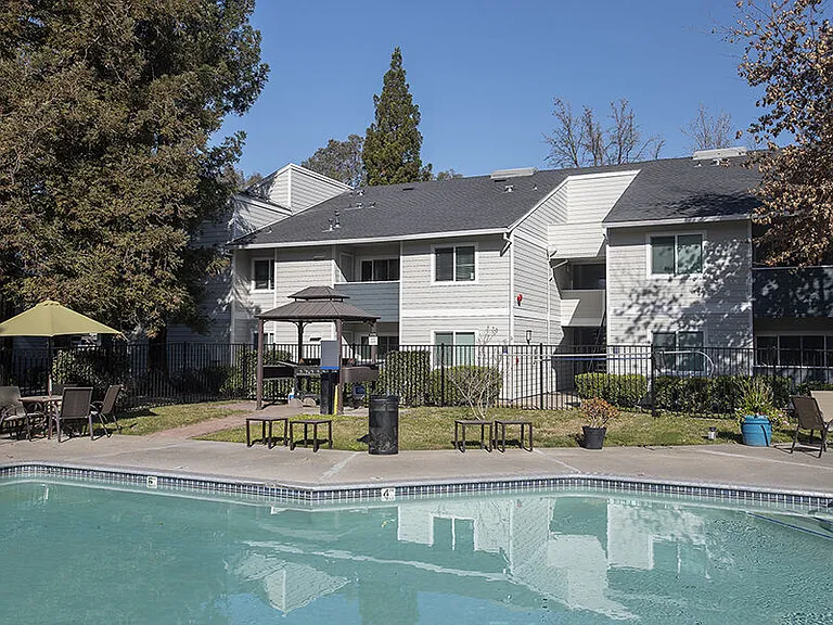 Oak Ridge Apartments — Photo 19