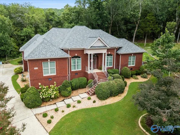 2909 Smoketree Cir NE, Huntsville, AL 35811