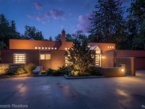 25850 Romany Way, Franklin, MI 48025