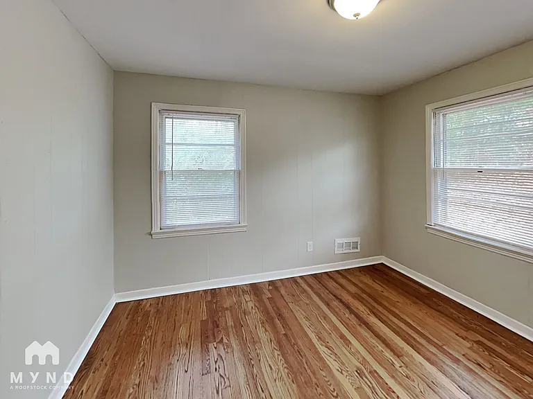 940 Nelson Dr — Photo 12