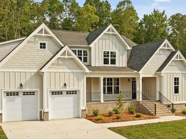 3087 Poe Rd, Soddy Daisy, TN 37379