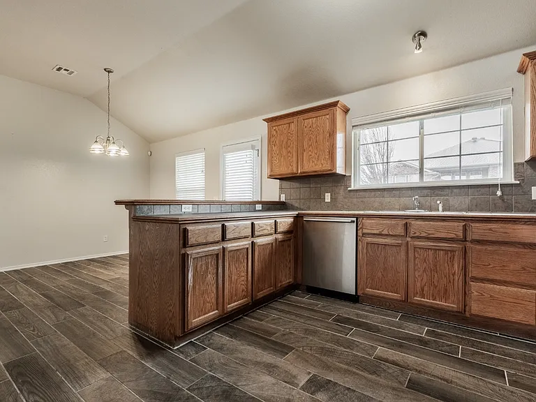 15937 Katie Ridge Dr — Photo 6