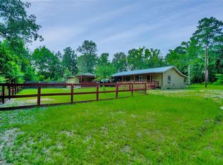 156 Red Bird Dr, Trinity, TX 75862