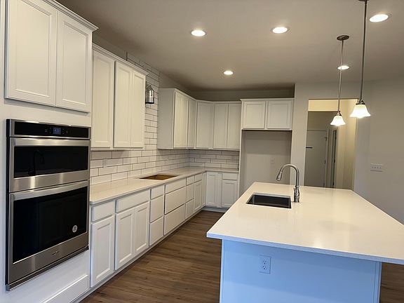 3rd image of 7523 Mill Springs Dr Lot 72