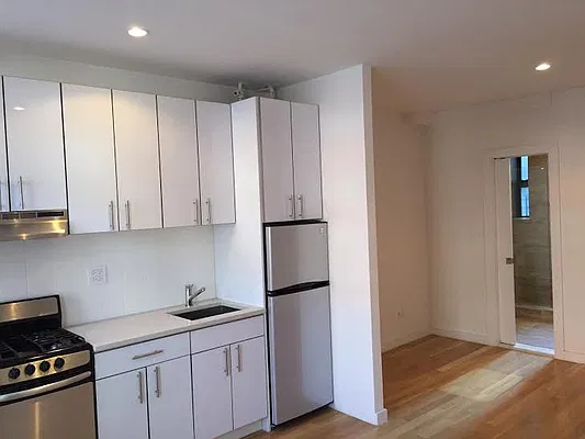 Rented by Compass | media 30