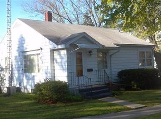 714 5th St, Baraboo, WI 53913