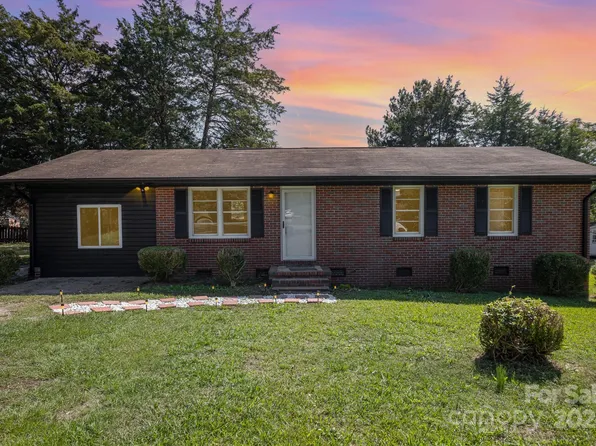 614 Maple St, Chester, SC 29706