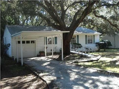 2nd image of 239 Bradley Dr NE