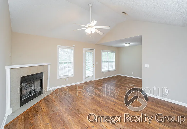 288 Bernard Couch Dr — Photo 9