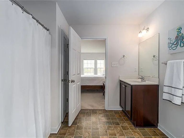 4007 Island Park Ct — Photo 24