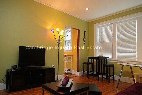 2nd image of 18 Otis St