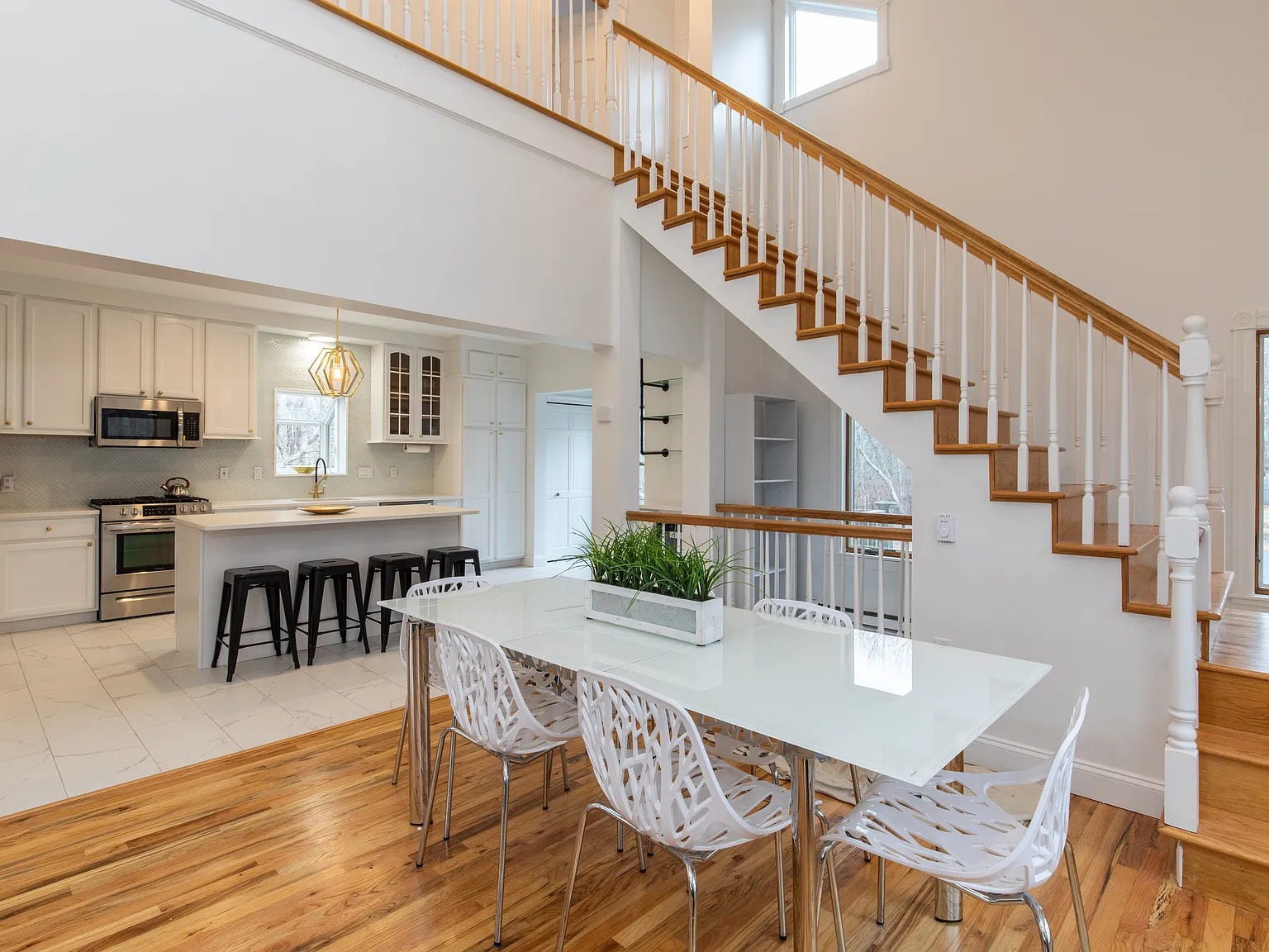 Southampton private new renovation 4 bedrooms with pool — Photo 3