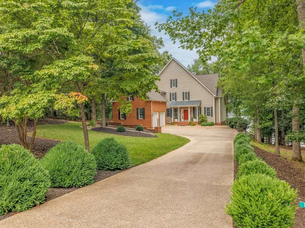 12 Landslide Ct, Palmyra, VA 22963