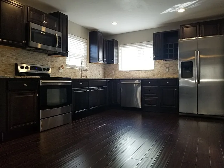 4212 Meade St — Photo 4