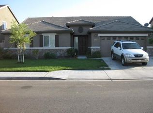 5379 W Pine Ave, Fresno, CA