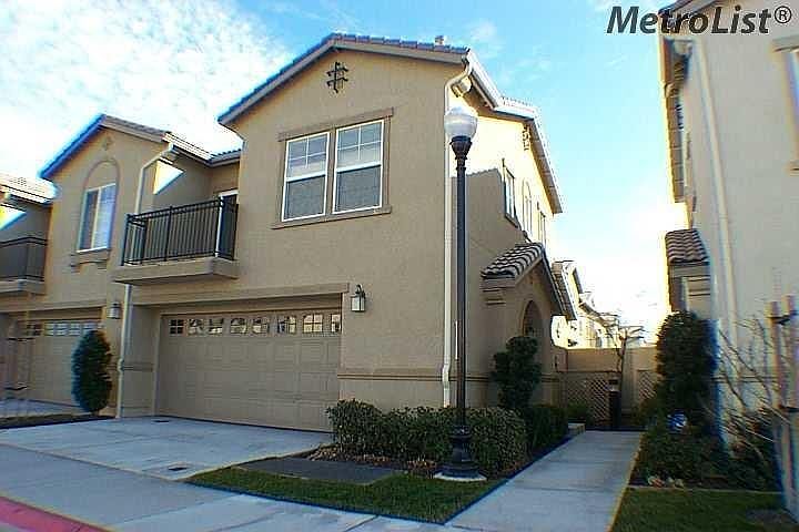 1st image of 3301 N Park Dr Unit 2012