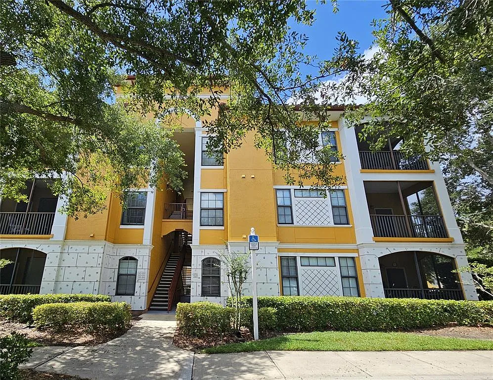2 bed, 2.0 bath, 1080 sqft, $1,995 — Photo 1