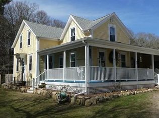 28 Randall Rd, Mattapoisett, MA 02739