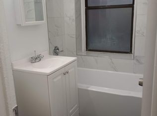 130 S Harrison St #1F, East Orange, NJ 07018