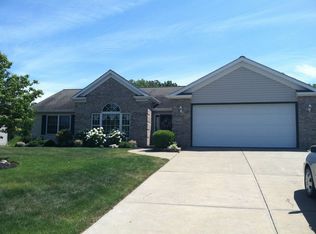 36640 Garretts Cove Dr, Eastlake, OH 44095