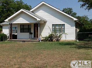 5312 Dartmouth Ave, River Oaks, TX 76114