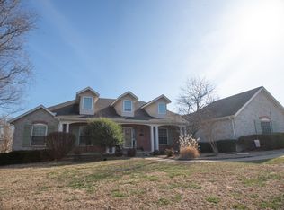 1482 Piper Dr, Carthage, MO 64836