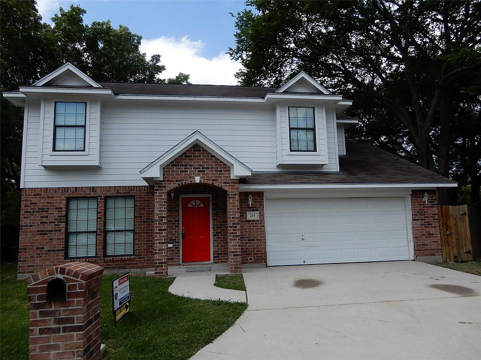 1st image of 215 Terrace Dr