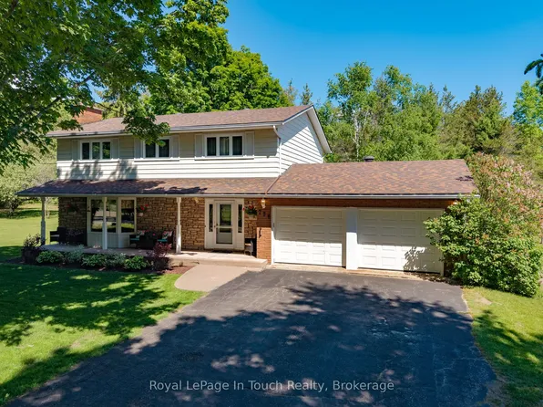 756 Champlain Rd, Tiny, ON L9M 0C2