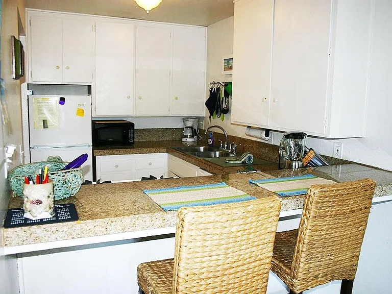 822 Island Ct — Photo 14