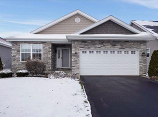 10132 Azalea Dr, Crown Point, IN 46307