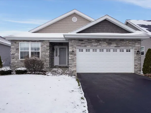 10132 Azalea Dr, Crown Point, IN 46307