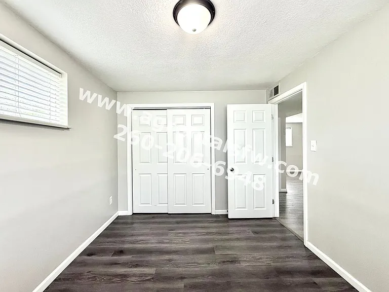 4917/4919 Northcrest — Photo 31