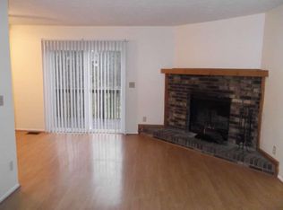 458 Silverlake St, Erlanger, KY 41018