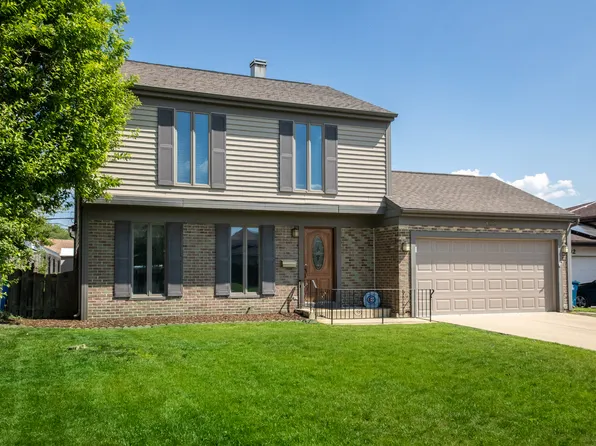 186 E Schubert Ave, Glendale Heights, IL 60139