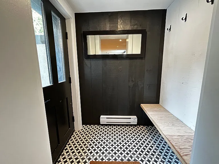 65 Maywood Park #LOWER — Photo 2