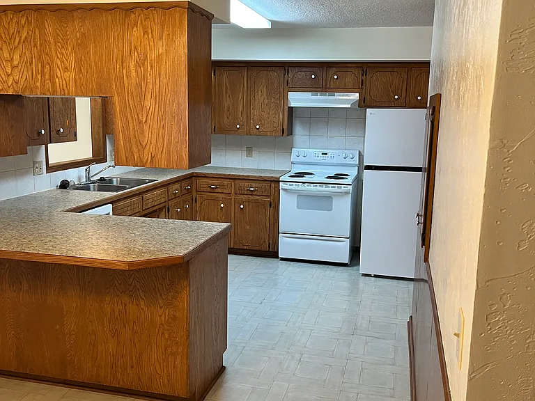 1405 Tamara Dr — Photo 12