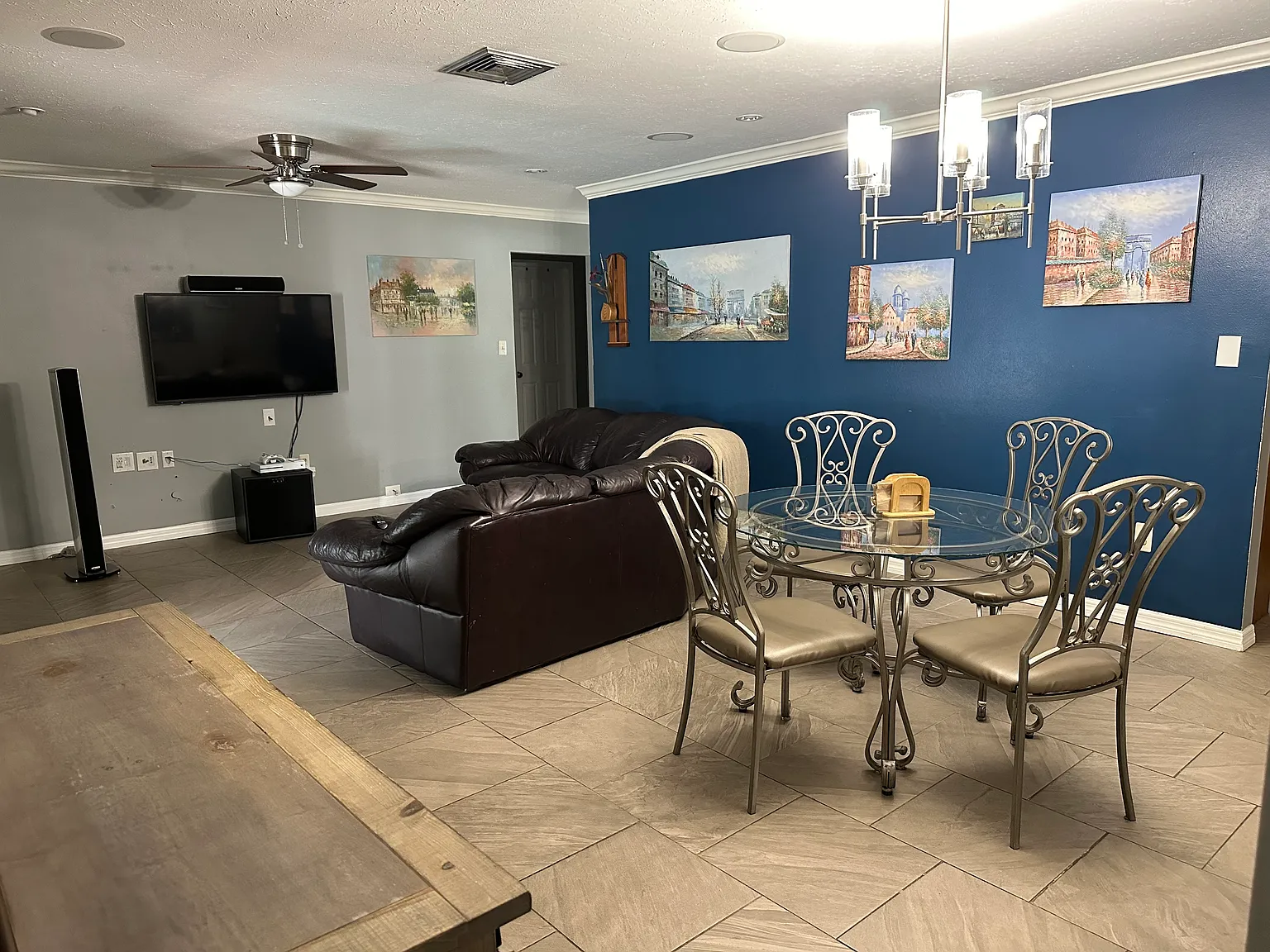 3 bed, 1450 sqft, $3,300 — Photo 4