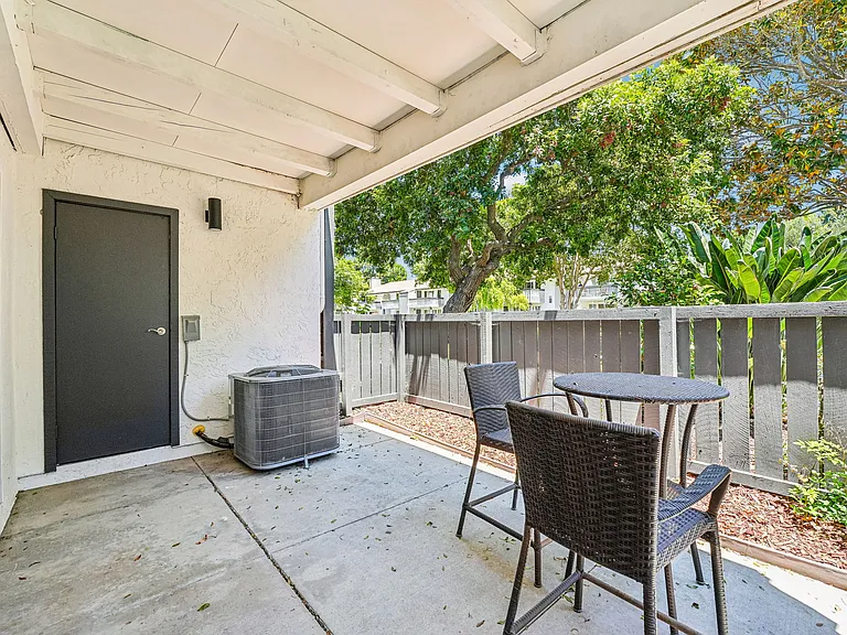 Summerwood Apartments — Photo 25