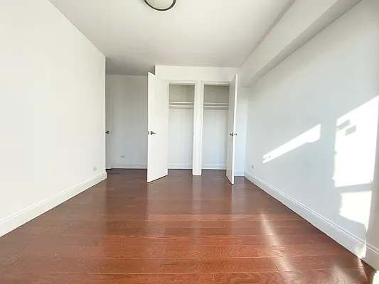 Rented by Bruma Realty LLC | media 20