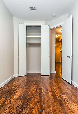 Rented by Nooklyn NYC LLC | media 75