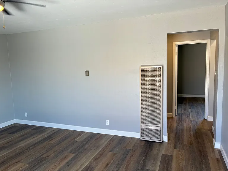 828 D St — Photo 31