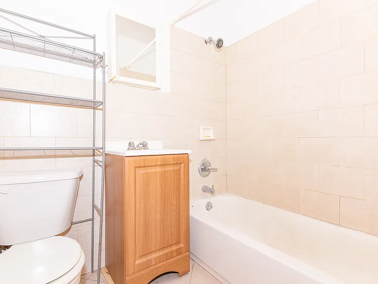 1119 Bergen St #5B — Photo 6