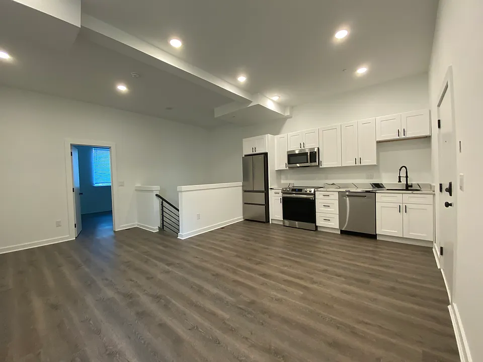 3414 Haverford Ave #1R